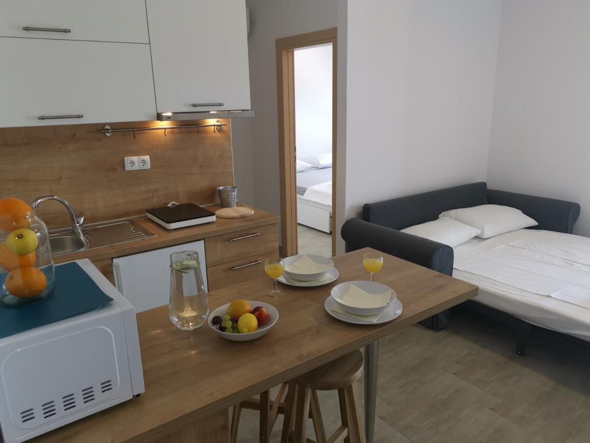 Apartments Zina 로크바 로고즈니차 외부 사진